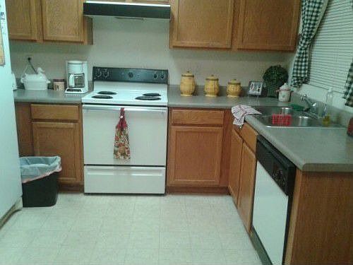 2nd image of 732 S 99th St