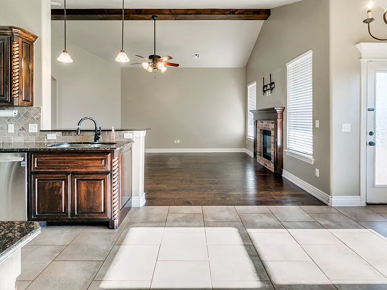 19217 Garden Creek Ln — Photo 15