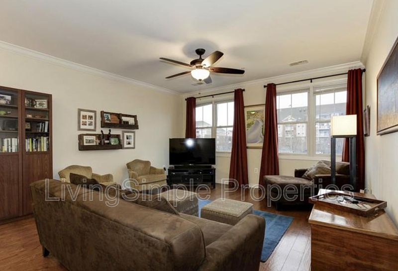 1st image of 801 Pleasant Dr #80118