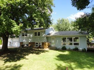 220 Hilltop St, Colona, IL 61241