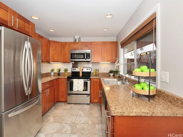 98-281 Ualo St #T-3, Aiea, HI 96701