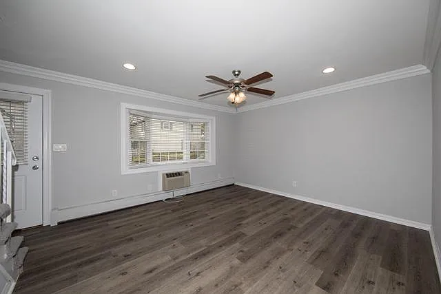 Fairfield Townhouses at Babylon Village — Photo 5