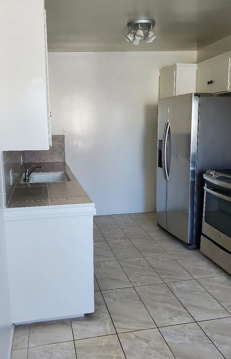 2 bed, 1300 sqft, $3,490 — Photo 3