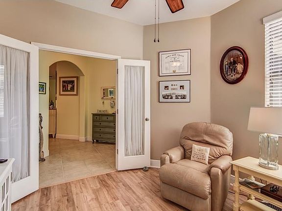 5th image of 303 Bluewater Falls Ct
