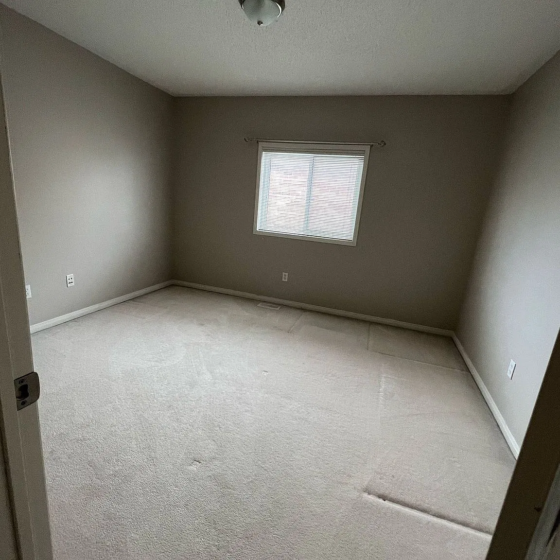 4 bed, $4,600 — Photo 3