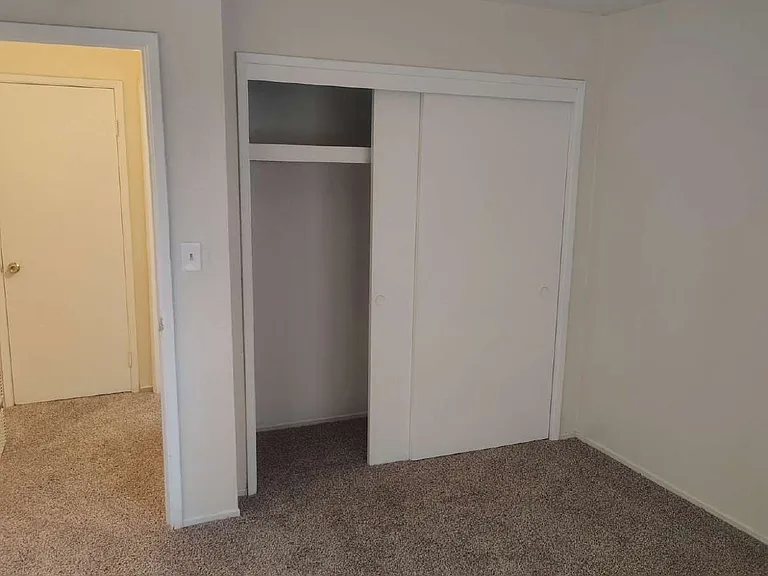 2125 North Ave #17 — Photo 5