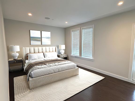 5th image of 719 E 5th St #2