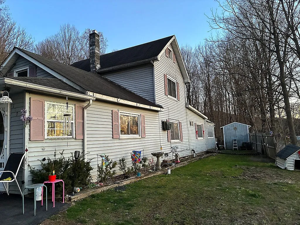 190 Mount Eve Rd photo 1
