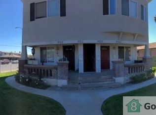 952 E 43rd St, Los Angeles, CA 90011