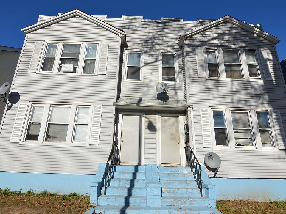1st image of 20 McKay Ave