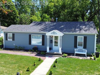 507 W Caroline St, Fenton, MI, 48430