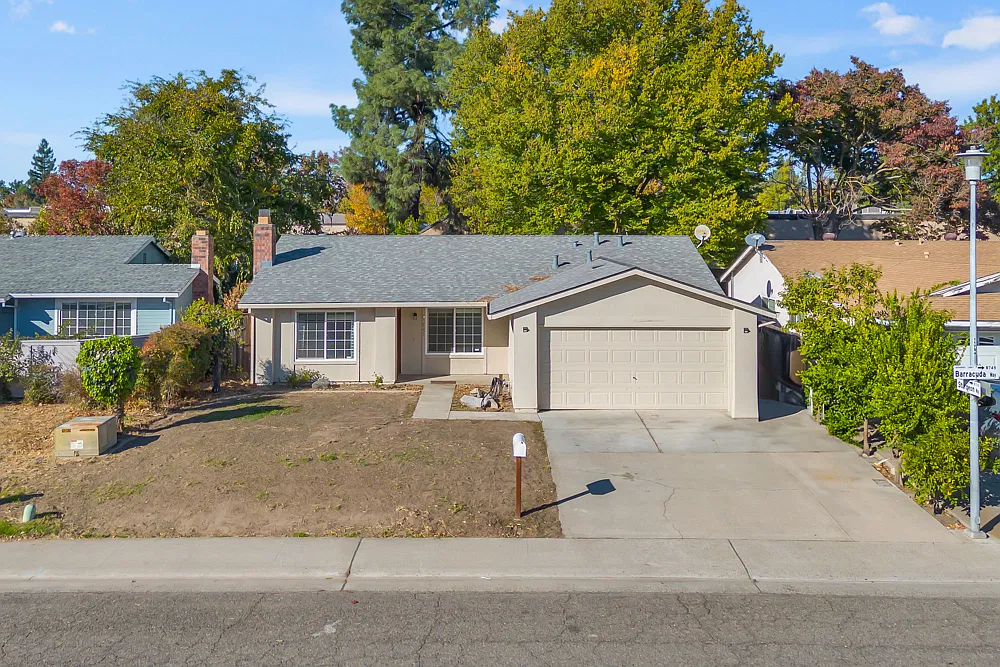 3 bed, 1280 sqft, $2,500 — Photo 1