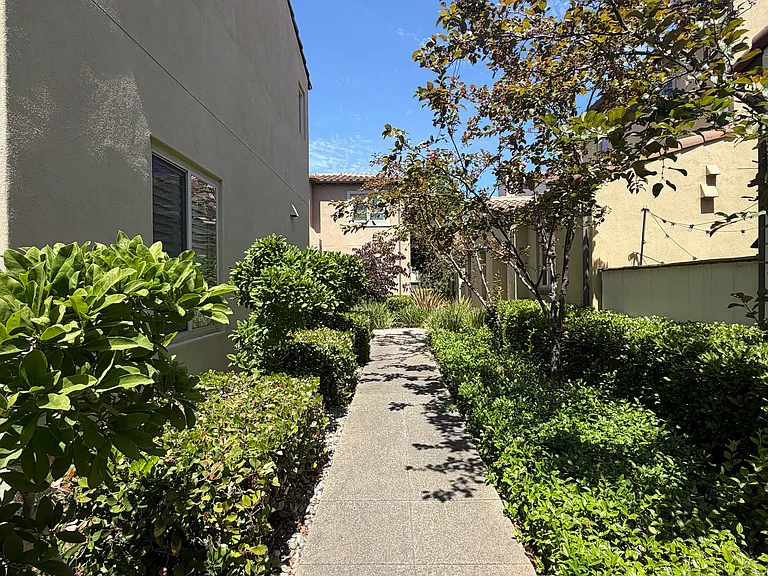 1321 Dahlia Loop — Photo 25