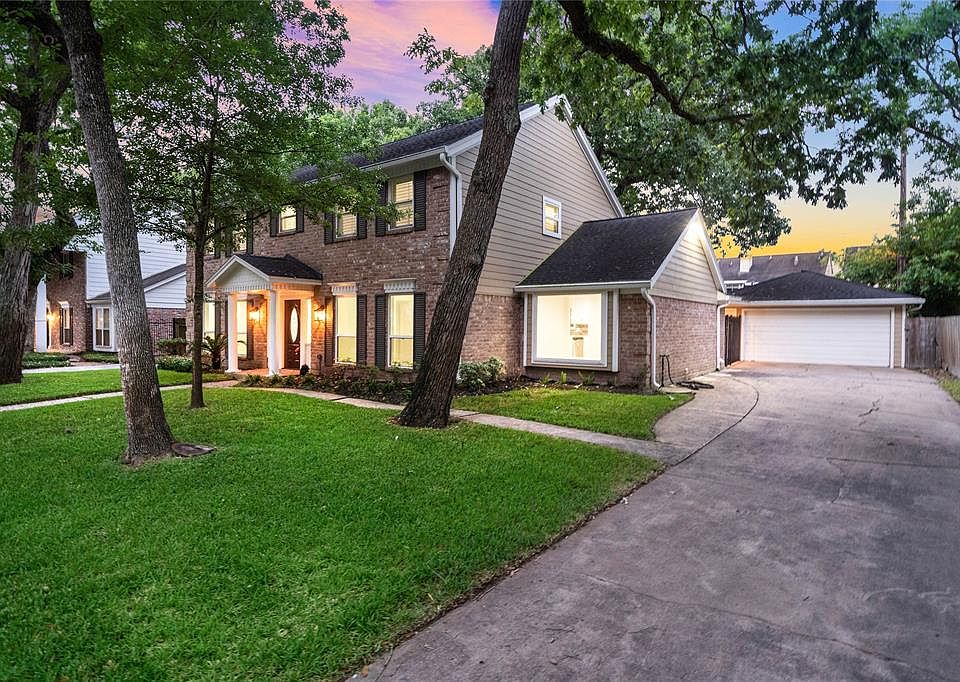 1st image of 731 Langwood Dr