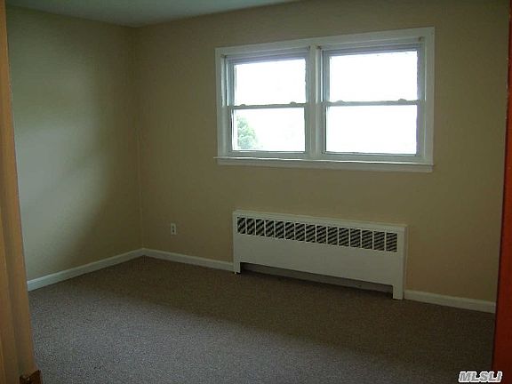 4th image of 171 Park Ave