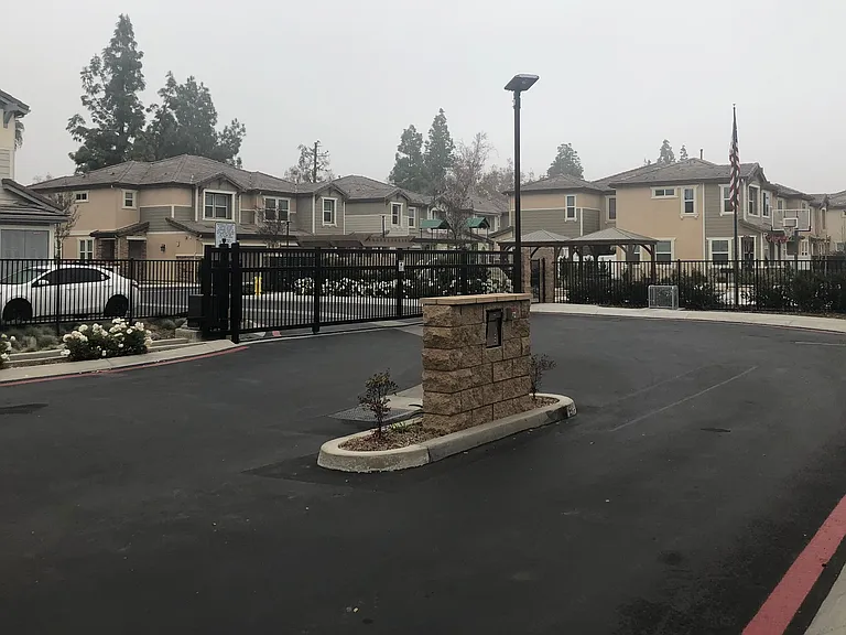 7805 Marbil Ln — Photo 3