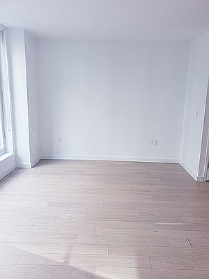 4th image of 535 W 43rd St S #6J