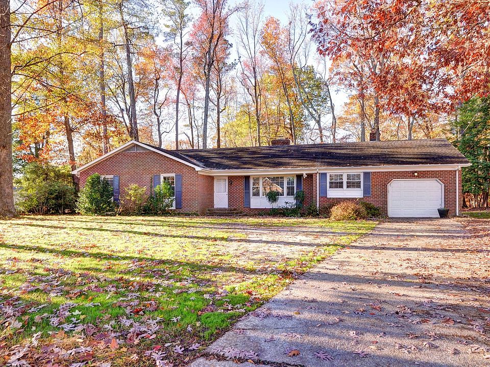 1st image of 130 Mill Ln