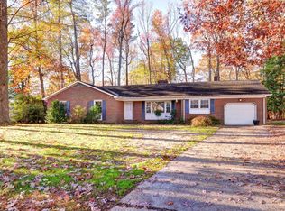 130 Mill Ln, Yorktown, VA 23692