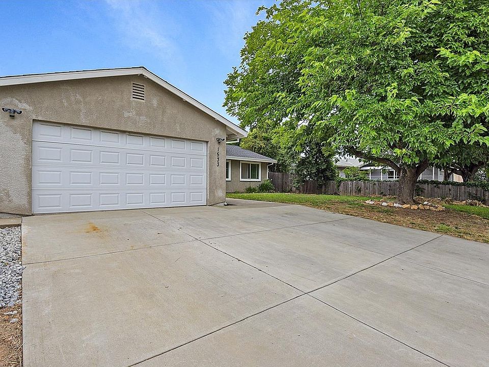 1st image of 1533 Hickory Ln