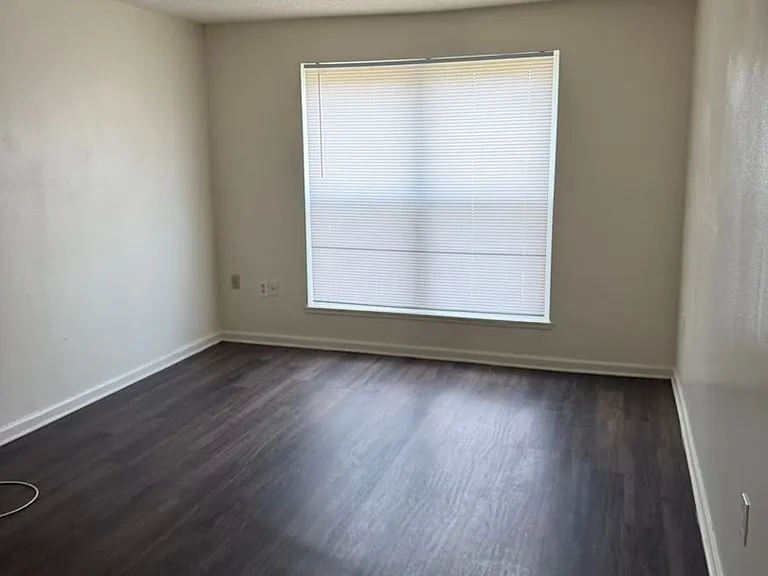 Spanish Oaks — Photo 35