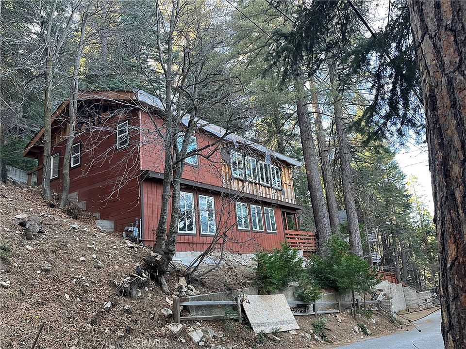 1st image of 28387 Larchmont Ln