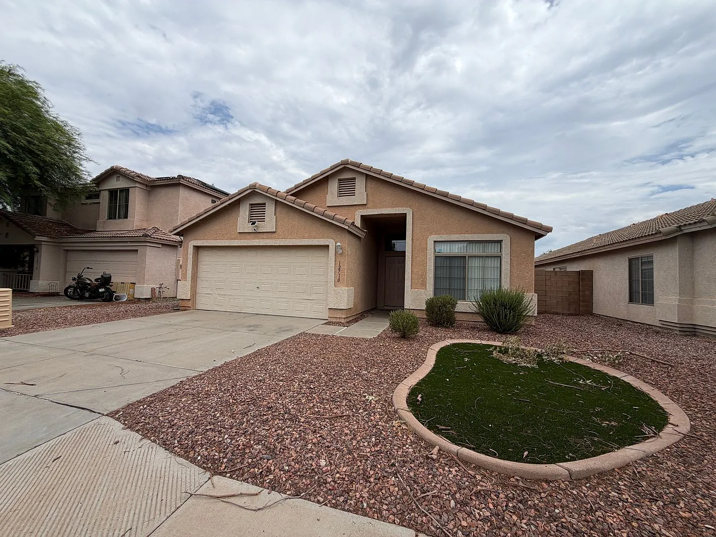 3 bed, 2.0 bath, 1559 sqft, $1,825 — Photo 1