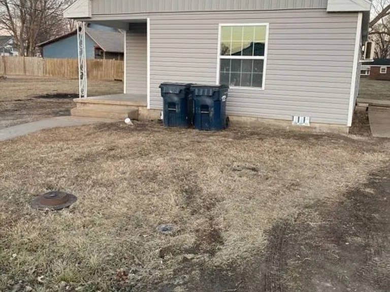 510 S Walnut St — Photo 2