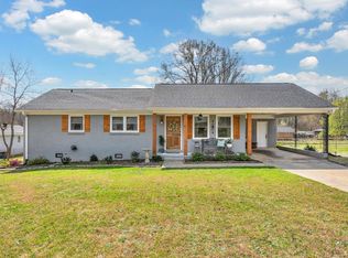 28 Amy Ln, Taylors, SC 29687
