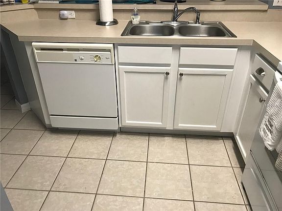 3rd image of 4774 Vero Beach Pl