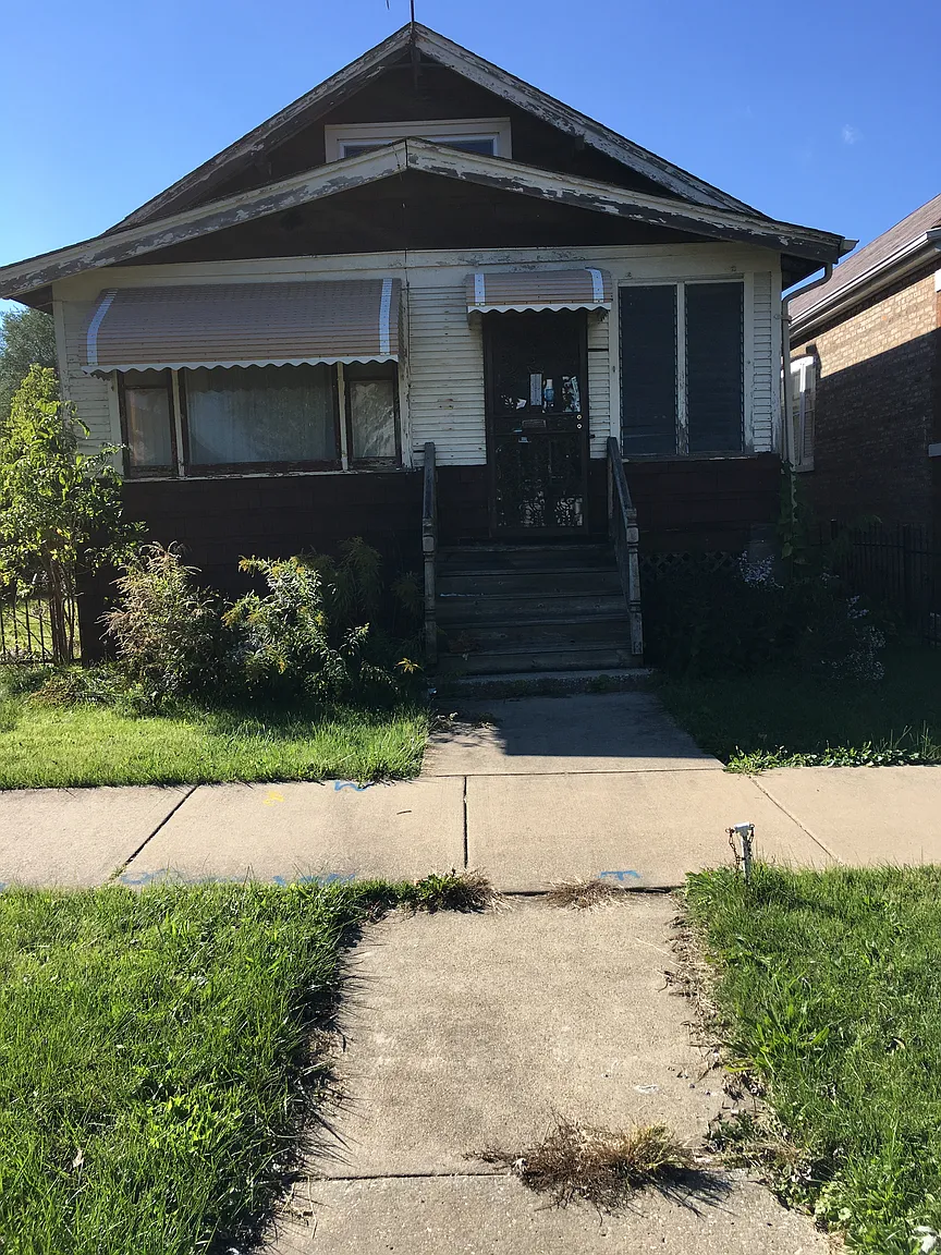 10320 S Lowe Ave photo 1