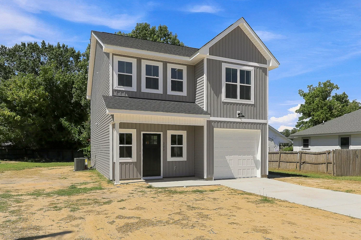 3 bed, 2.5 bath, 1784 sqft, $2,000 — Photo 1