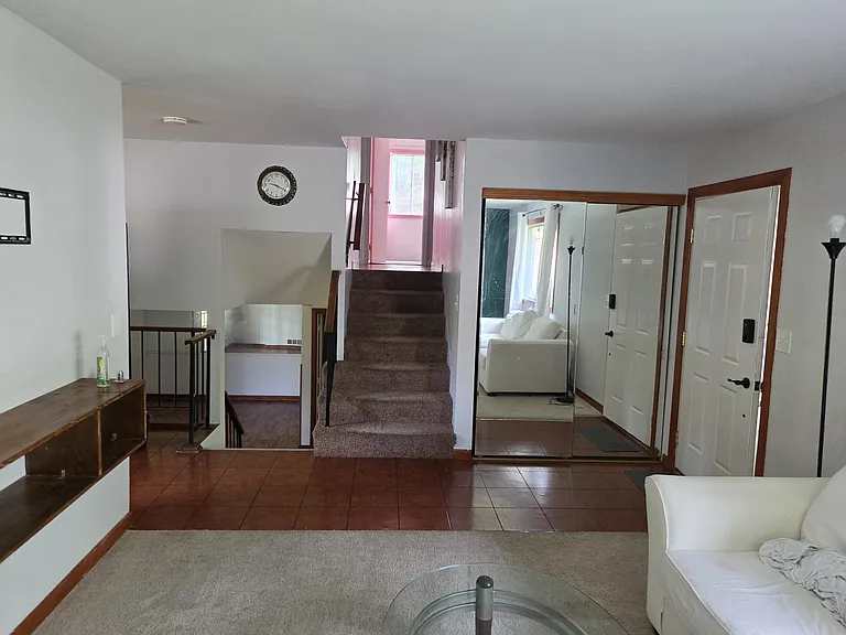 800 W Beechtree Ln — Photo 7
