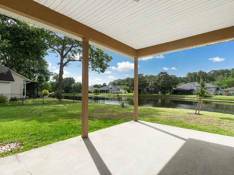 557 Grand Parke Dr — Photo 31