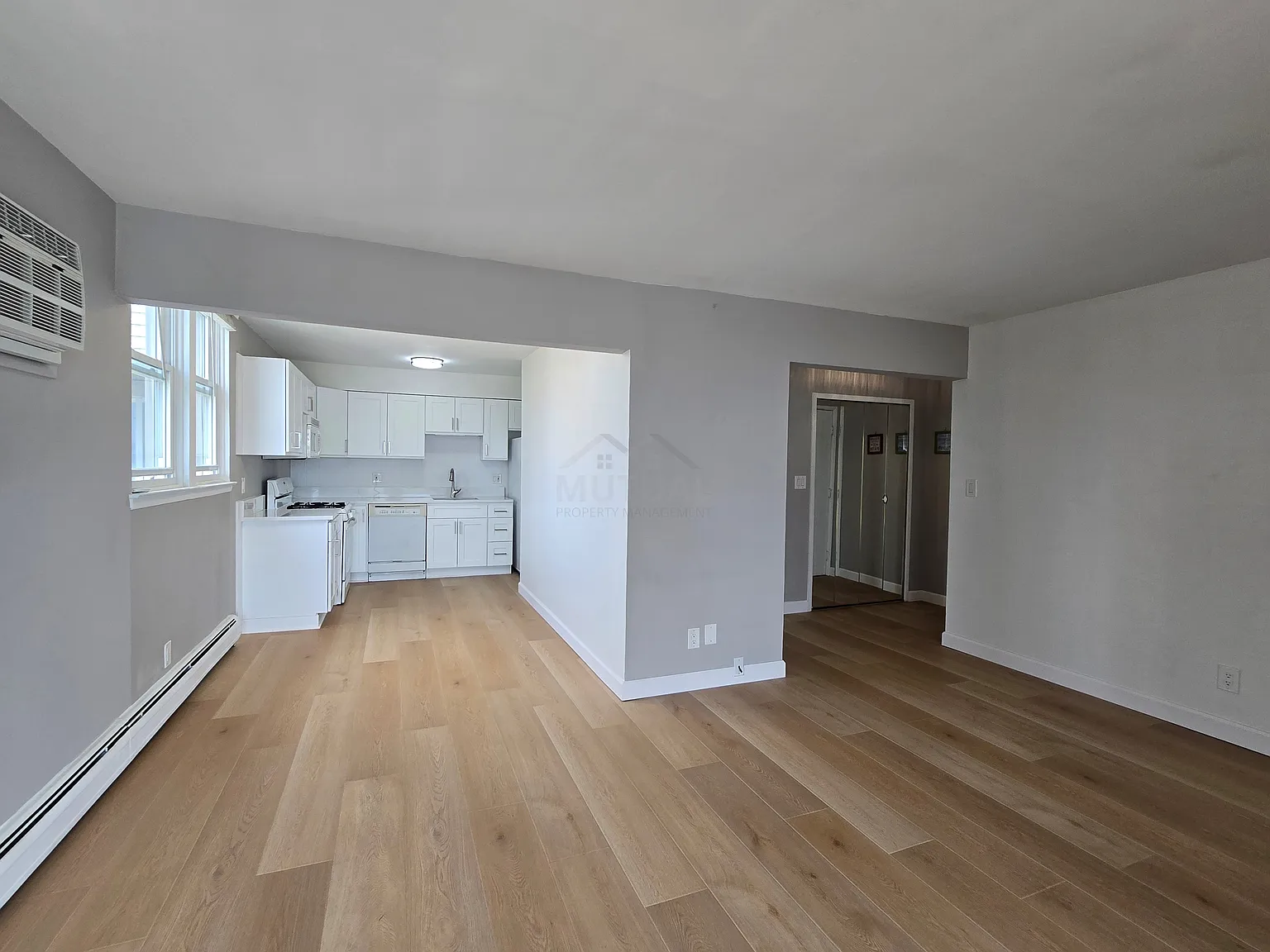 2 bed, 1.0 bath, 830 sqft, $1,550 — Photo 3