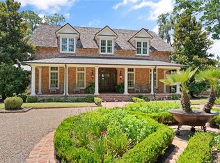 106 Telford Ln, Saint Simons Island, GA 31522