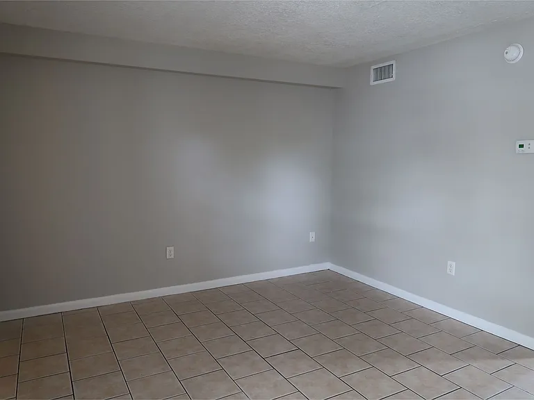 Janie B Apartments — Photo 22