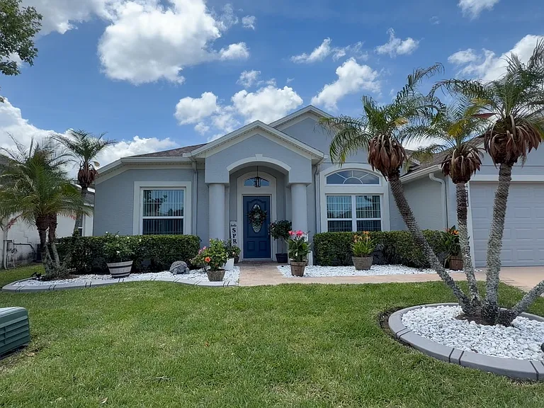 14224 Babylon Way — Photo 3