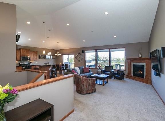 4th image of 11566 Waterview Way