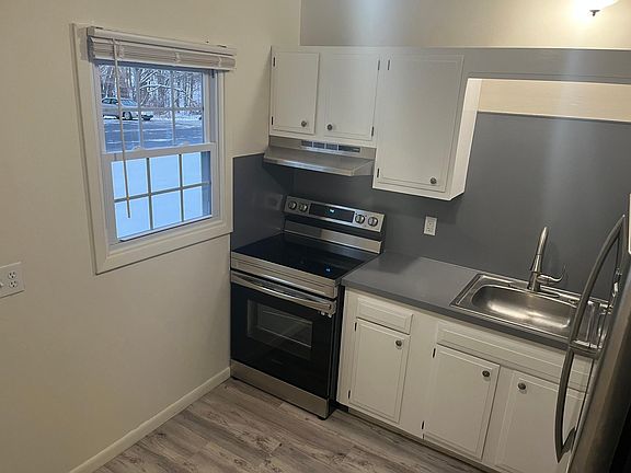 4th image of 1334 Ray Rd #22