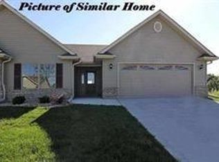 501 Kevin Rd, Blue Grass, IA 52726