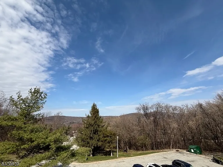 2 Stowe Ct #8 — Photo 16