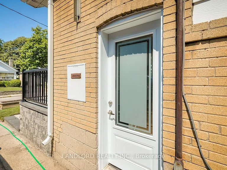 29 Hutton Ave — Photo 26