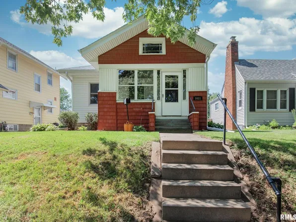 1611 18th St #C, Moline, IL 61265