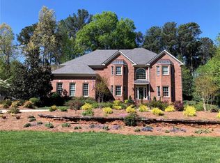 910 Troublesome Creek Dr, Greensboro, NC 27455