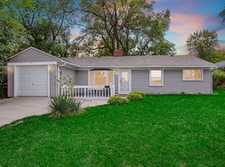 233 Sauk Trl, Park Forest, IL