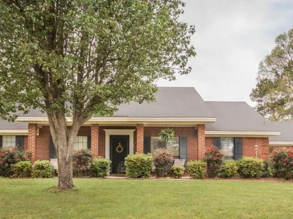 1217 Yorkshire Dr, Prattville, AL 36067