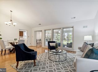 10717 Kings Riding Way APT 302, Rockville, MD 20852