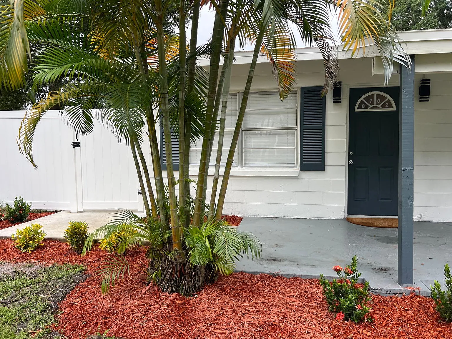2 bed, 800 sqft, $1,995 — Photo 3