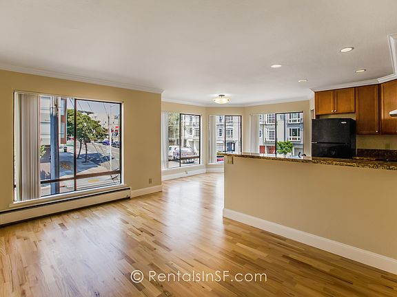 3rd image of 303 Arguello Blvd APT 101